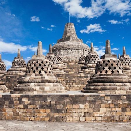 Oyo 2380 Alea Guesthouse Muntilan Ngoại thất bức ảnh