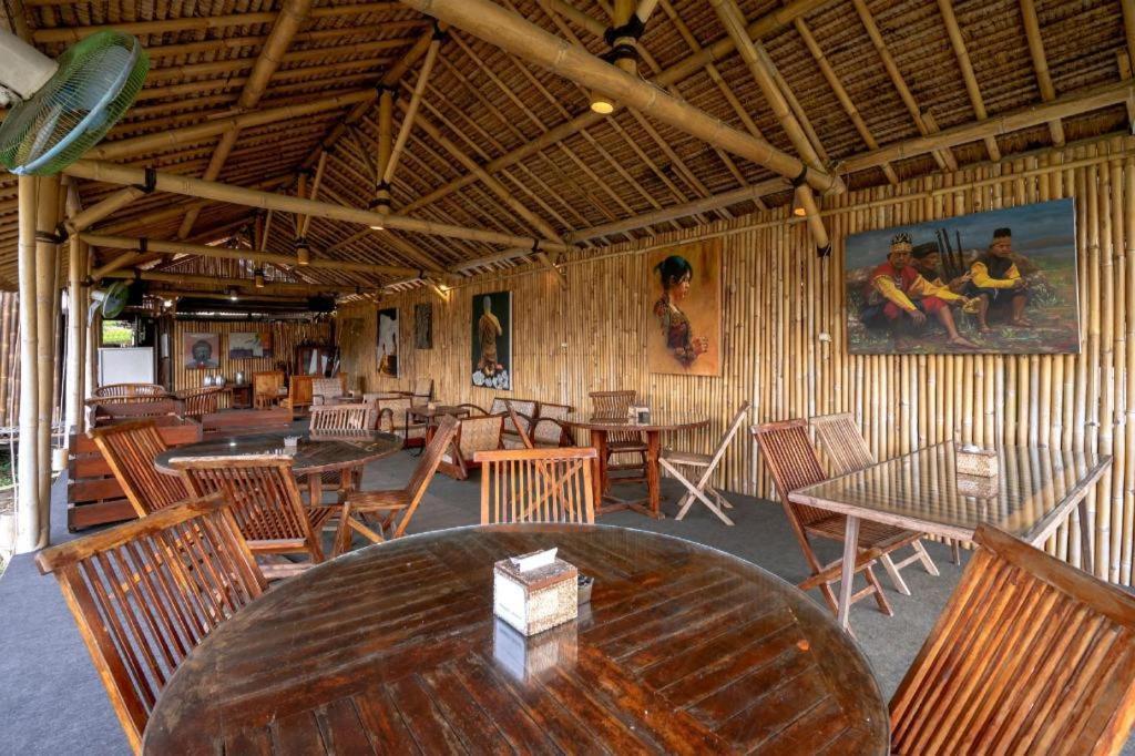 Oyo 2380 Alea Guesthouse Muntilan Ngoại thất bức ảnh