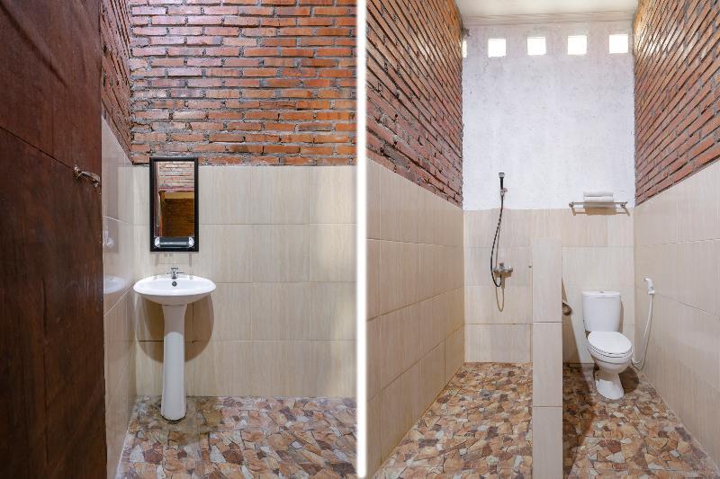 Oyo 2380 Alea Guesthouse Muntilan Ngoại thất bức ảnh